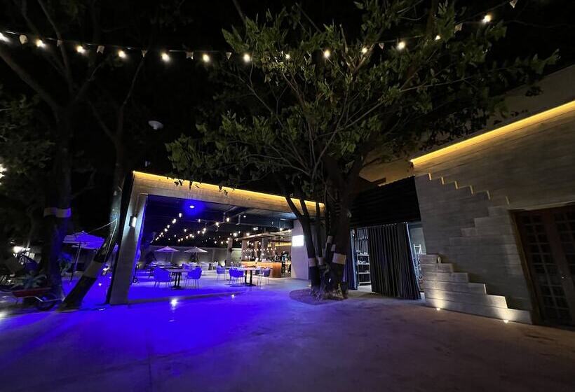 Отель Macchiato Resort Savannakhet