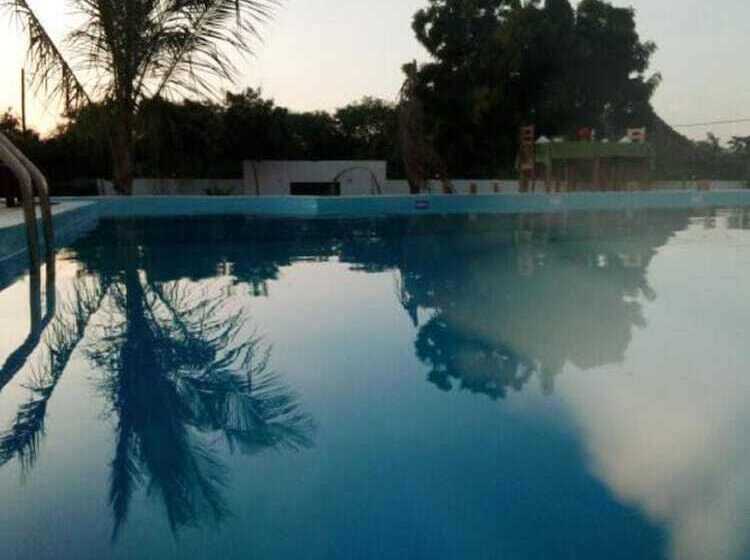 בית מלון כפרי Malika Nungwi