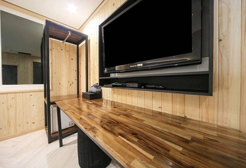 Hotel Masan First Class