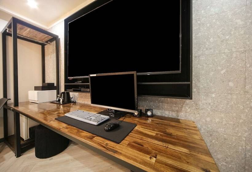 Hotel Masan First Class