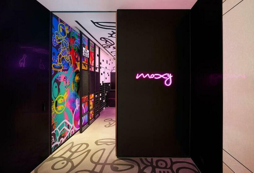 Hotel Moxy Seoul, Myeongdong