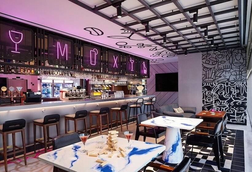 בית מלון כפרי Moxy Seoul, Myeongdong