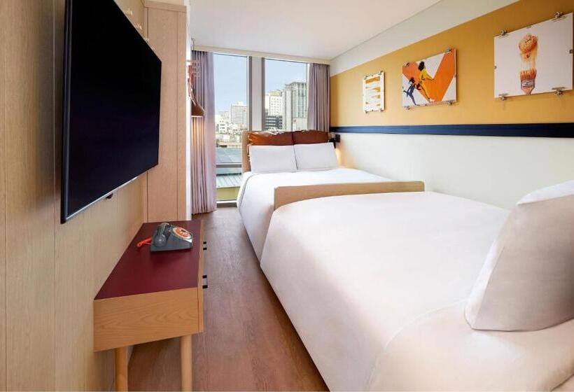 Hotel Moxy Seoul, Myeongdong