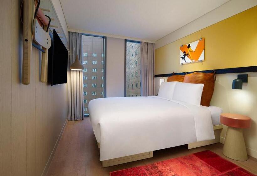 בית מלון כפרי Moxy Seoul, Myeongdong