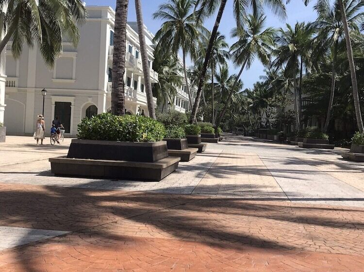 هتل Myrtle Boutique