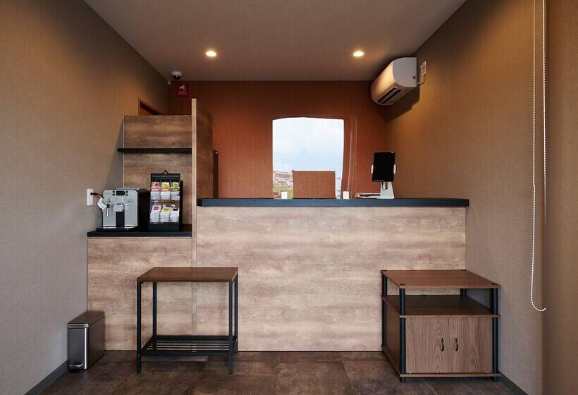 فندق R9 The Yard Koka