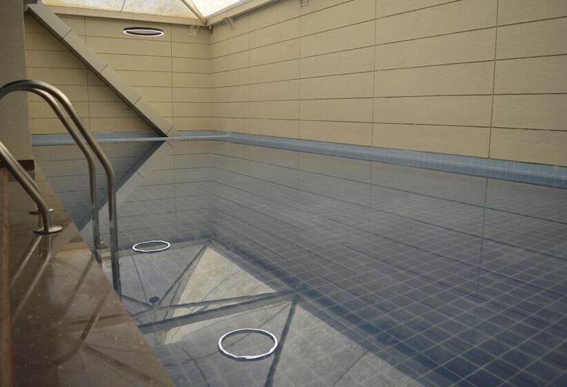 בית מלון כפרי Sayaji Morbi