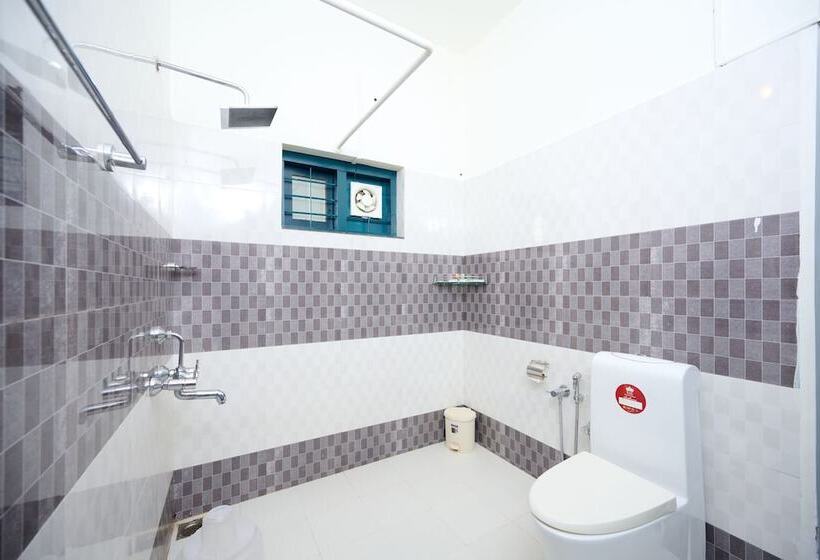 בית מלון כפרי Seclude By The Lake Alleppey