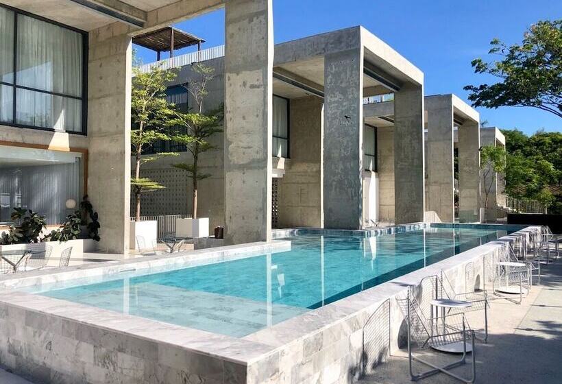 Hotelli Sundance Dayclub Hua Hin