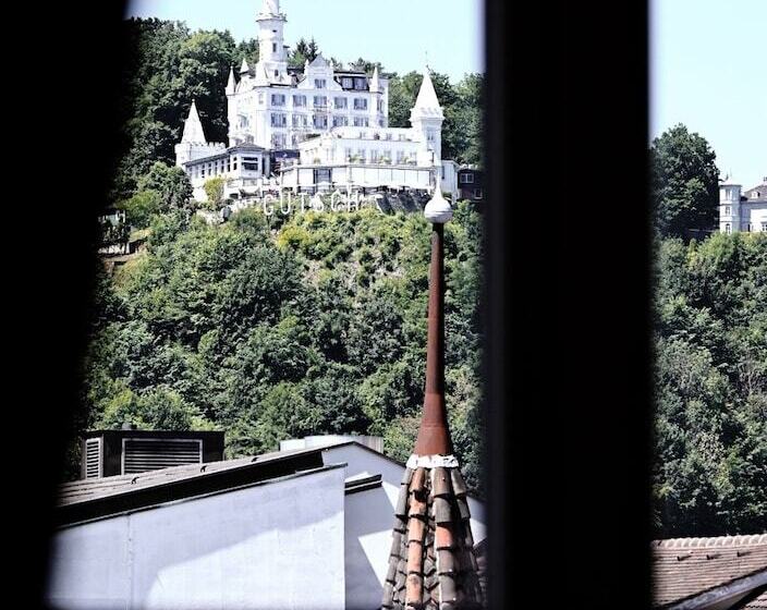 酒店 The Lubo Self Checkin