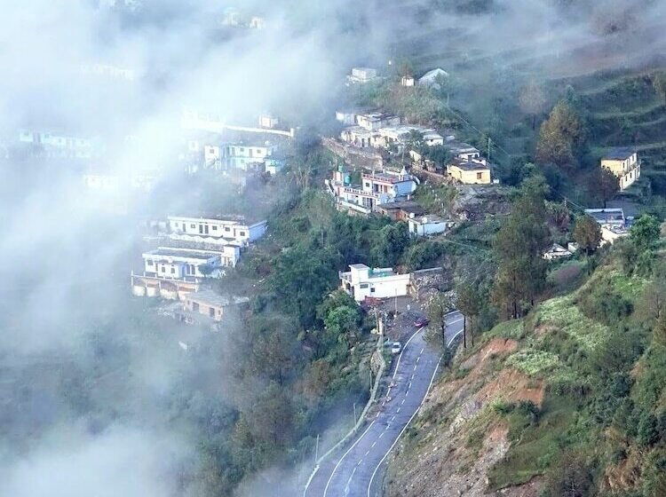 호텔 The Rudraksh, A Himalayan Retreat