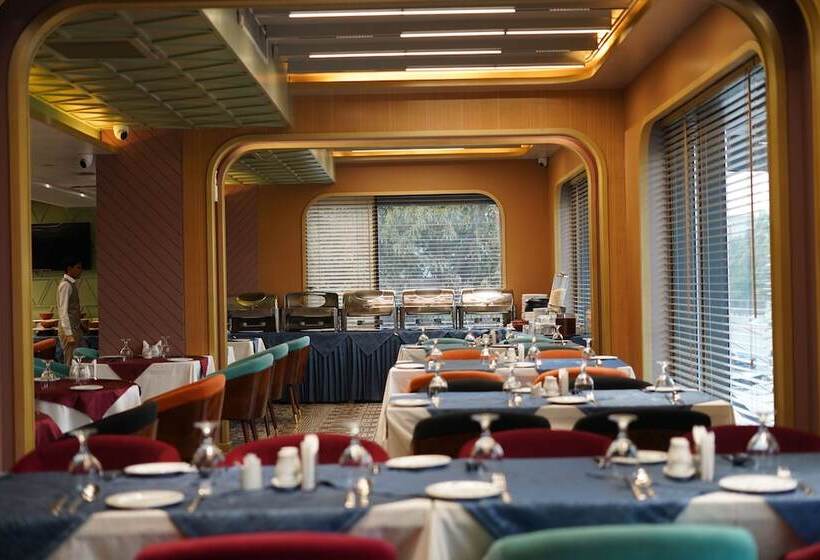 Отель The Zabeer Dhaka