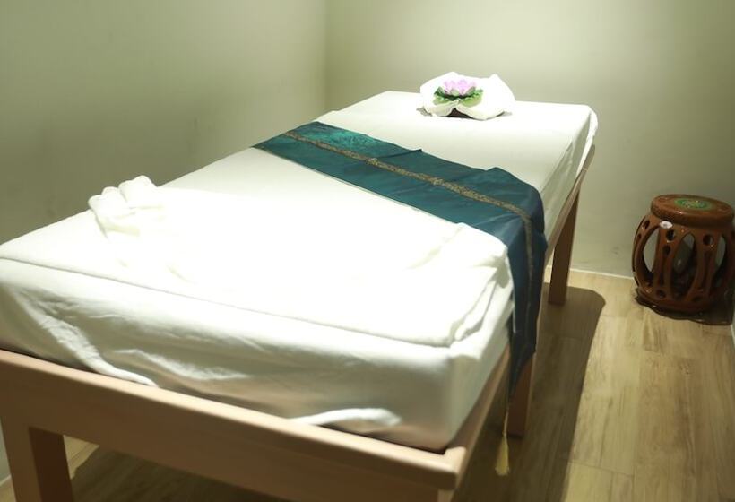 Отель The Zabeer Dhaka