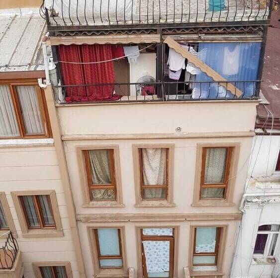 Mr Lion Kumkapı Otel