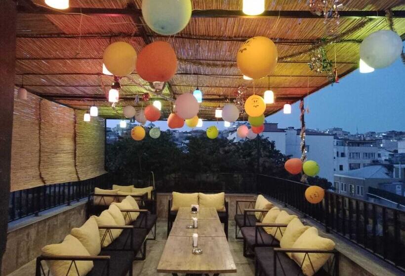 Mr Lion Kumkapı Otel