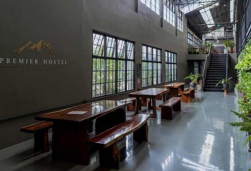 Premier Hostel Chiang Mai