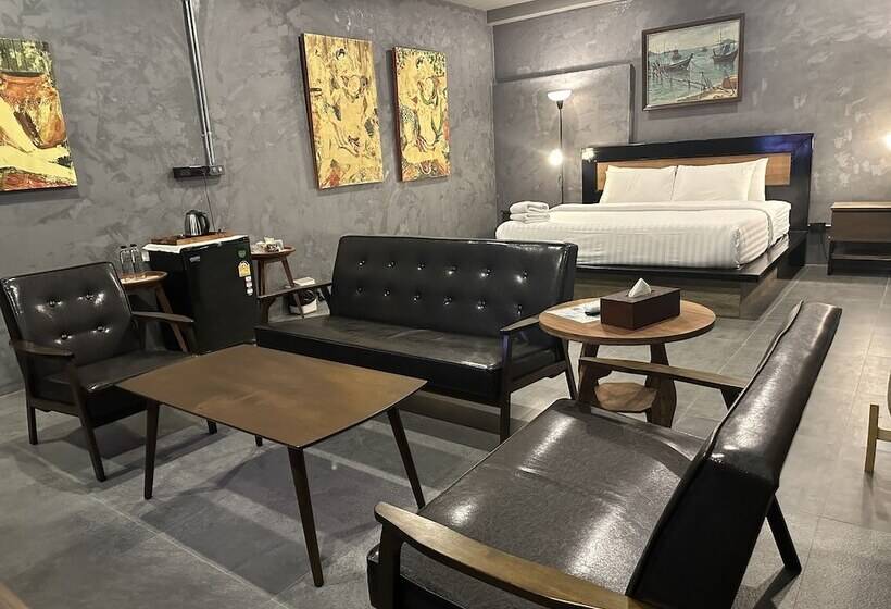 Premier Hostel Chiang Mai