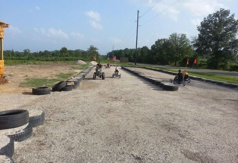 منتجع Diamonds Old West