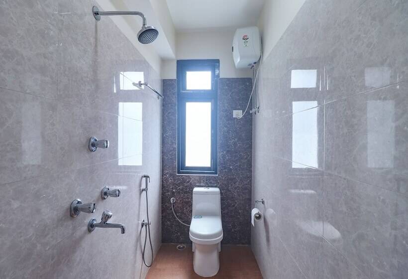 Fabhotel Kutighar Regency