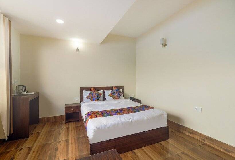 Fabhotel Kutighar Regency