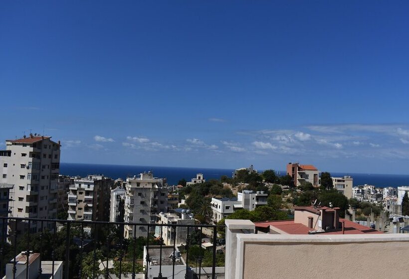 هتل Byblos Palms