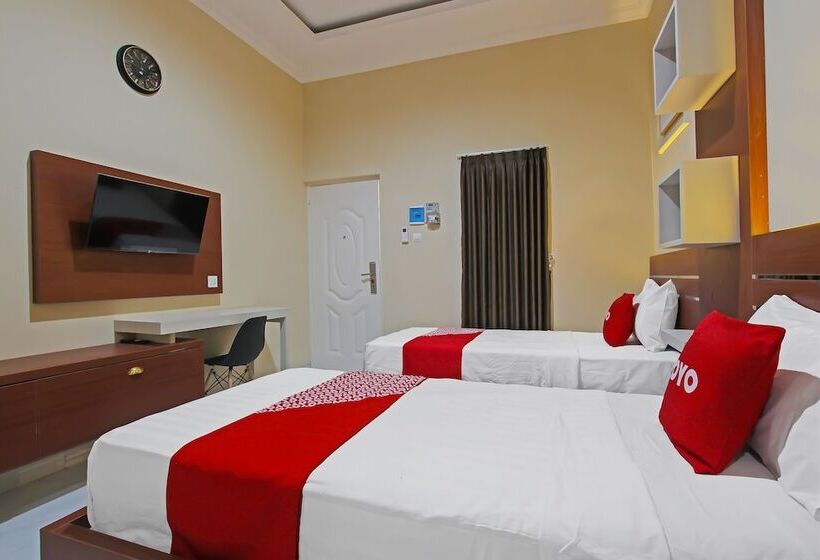 هتل Capital O 92105 A'shanti Inn