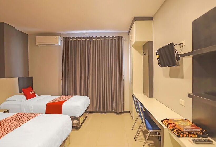 בית מלון כפרי Capital O 92096 Kuala Ulee Lheue Residence Syariah