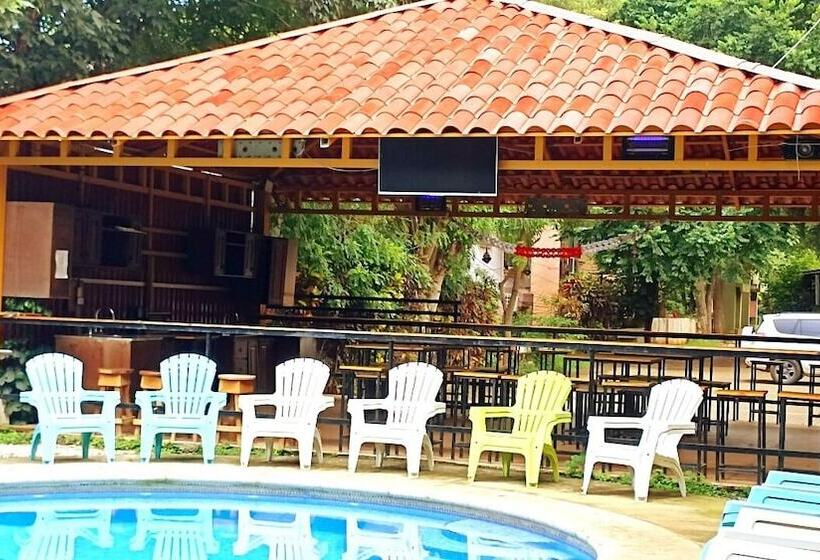 酒店 Coco Beach Condos