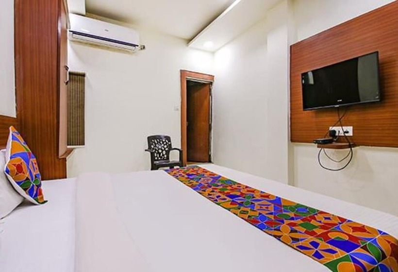 Отель Fabexpress Aditya Regency