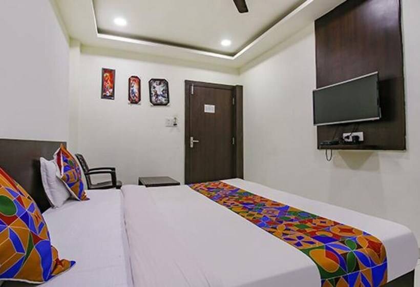 Отель Fabexpress Aditya Regency