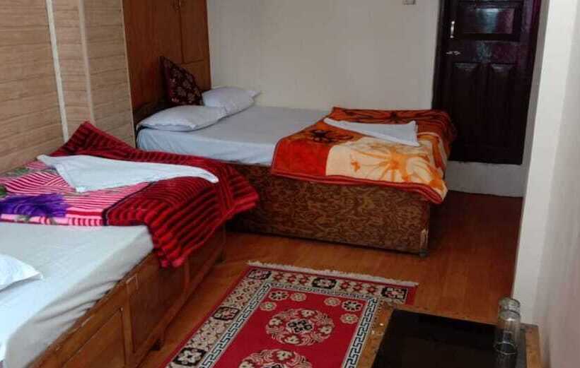 Отель Goroomgo Siljong Gangtok