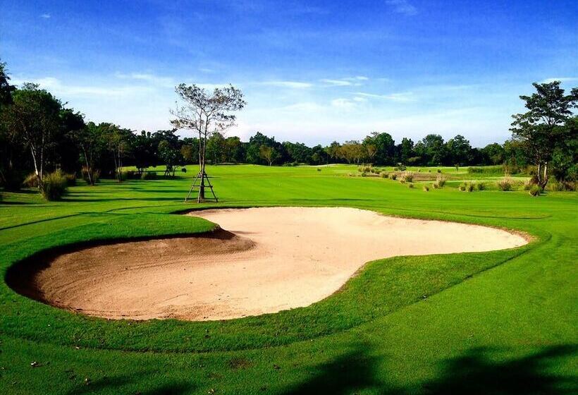 ホテル Kabinburi Sport Club   Kbsc