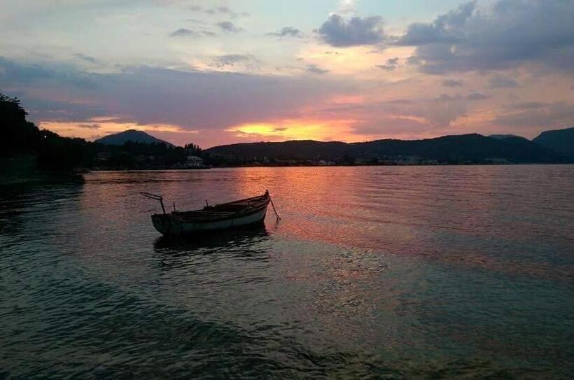 ホテル Kerkyra Island