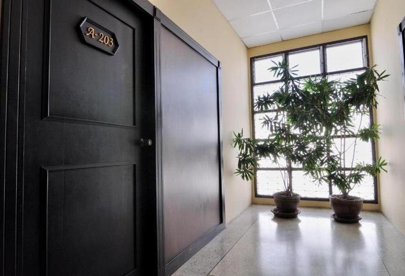 בית מלון כפרי Kulwadee