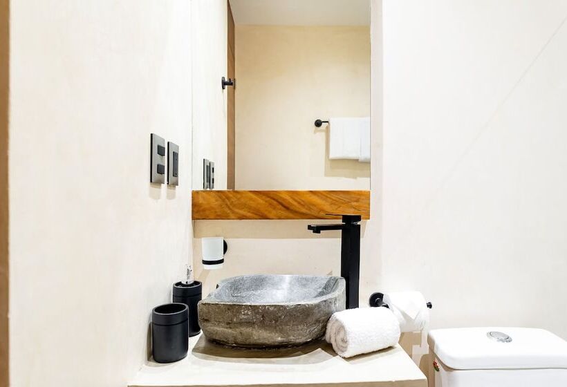 هتل Solemn Peaceful Condos By The Spot Rentals