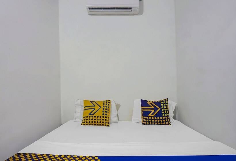 Отель Spot On 92154 Nusasari Guest House