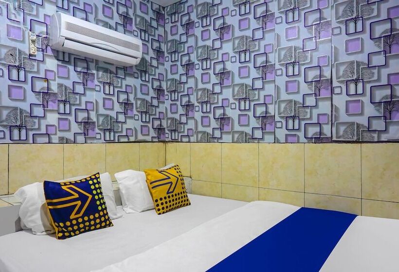 Отель Spot On 92154 Nusasari Guest House