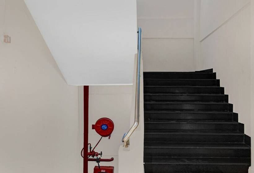 בית מלון כפרי Treebo Madhuvan Grand