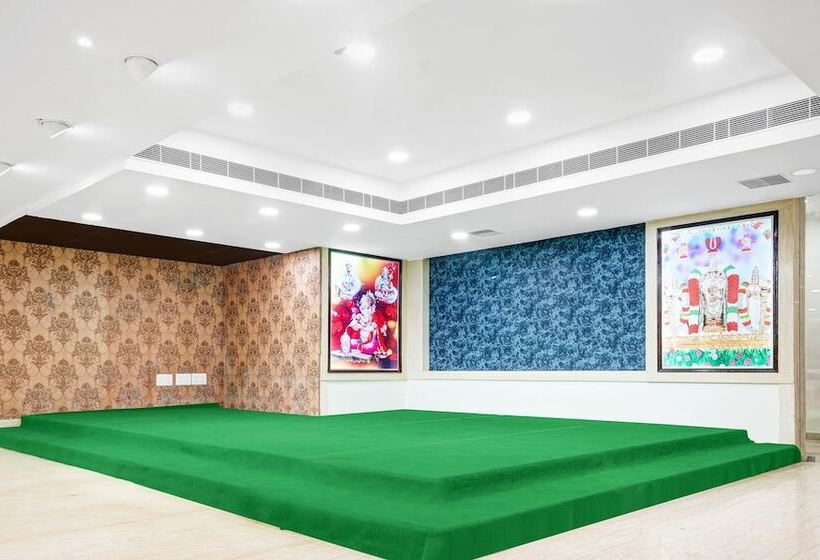 Отель Treebo Madhuvan Grand