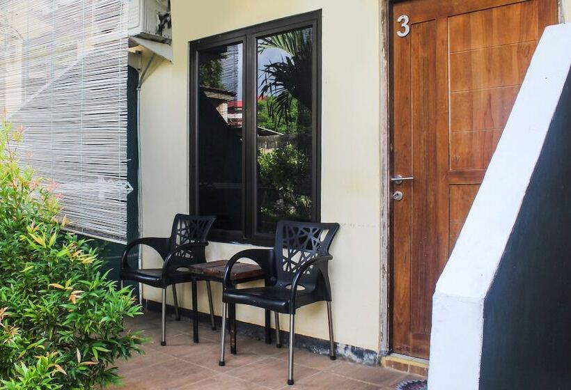 호텔 We Bro Kost By Oyo