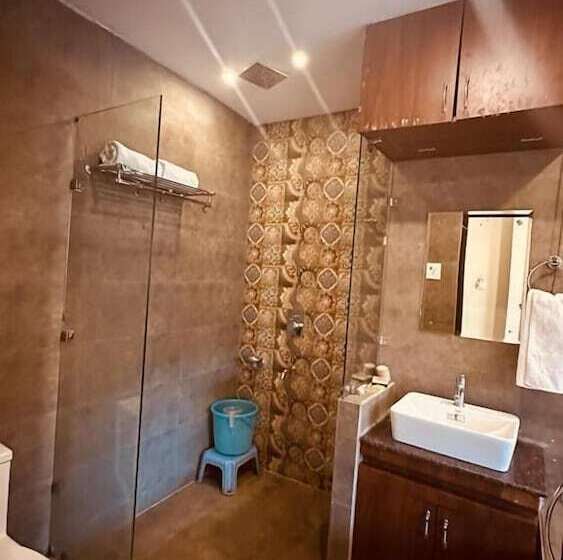 هتل White Orchid Dalhousie  Second Building