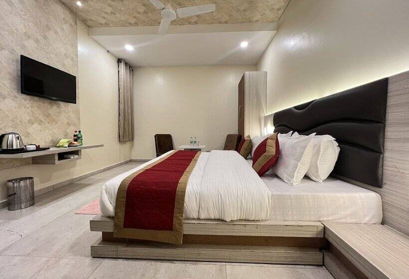 هتل White Orchid Dalhousie  Second Building