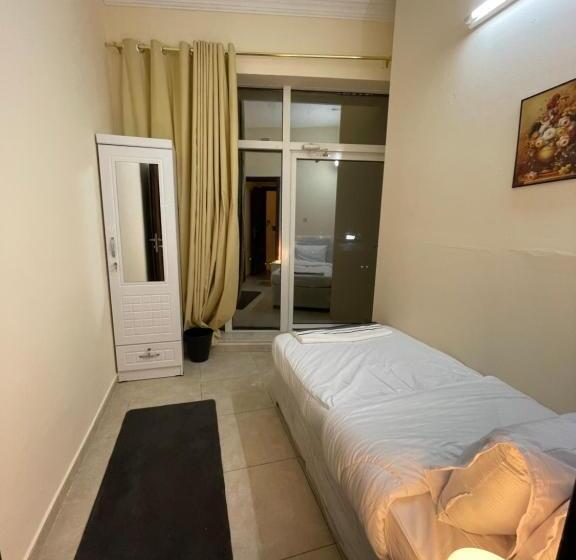 Pharaohs Inn Deira Hostel