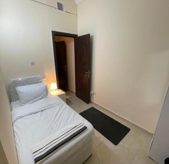 Pharaohs Inn Deira Hostel