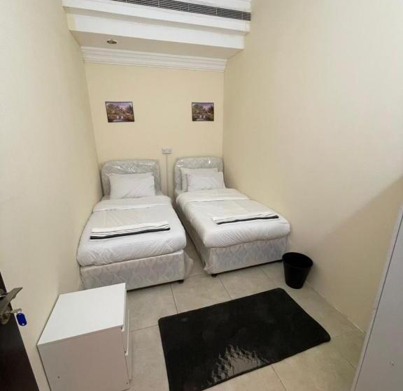 Pharaohs Inn Deira Hostel