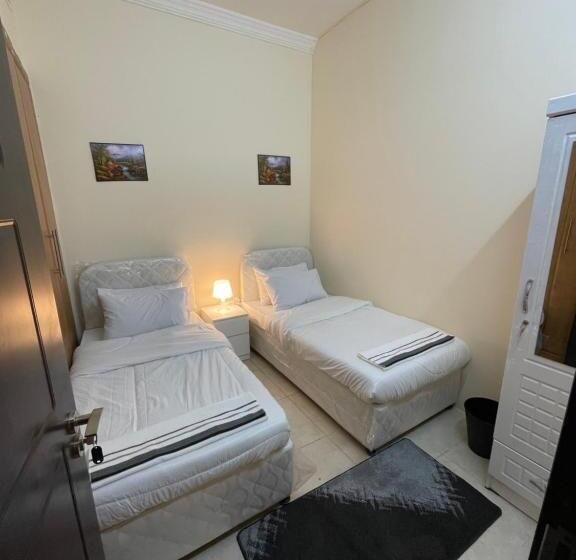 Pharaohs Inn Deira Hostel