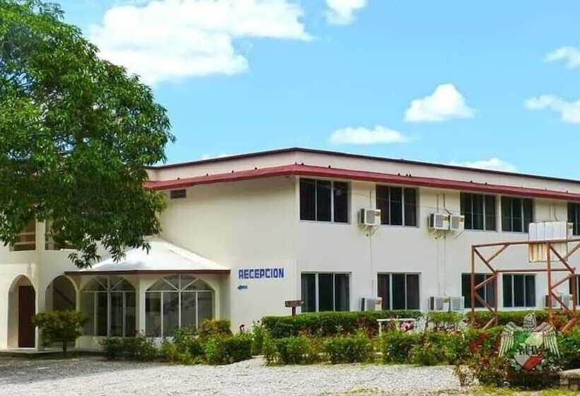 בית מלון כפרי Los Leones