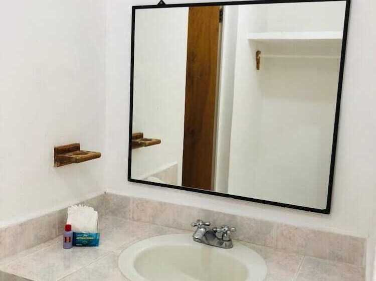 בית מלון כפרי Los Leones