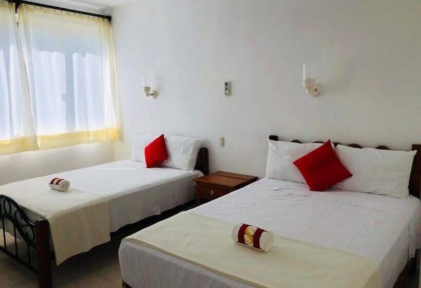 בית מלון כפרי Los Leones