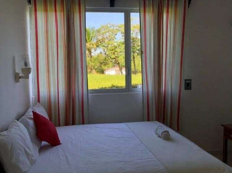 בית מלון כפרי Los Leones